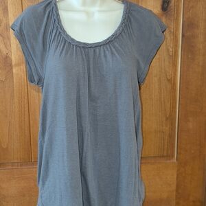 GAP Gray Women's Top‎